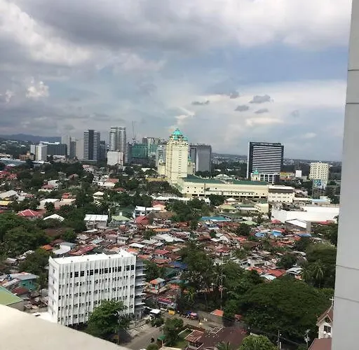 Affordable Friendly Budget Unit Near Ayala Center Apartment Cebu Stadt