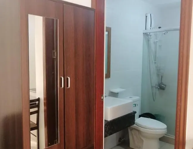 Affordable Friendly Budget Unit Near Ayala Center Apartment *