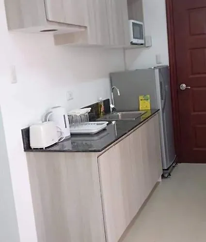 Affordable Friendly Budget Unit Near Ayala Center Apartment